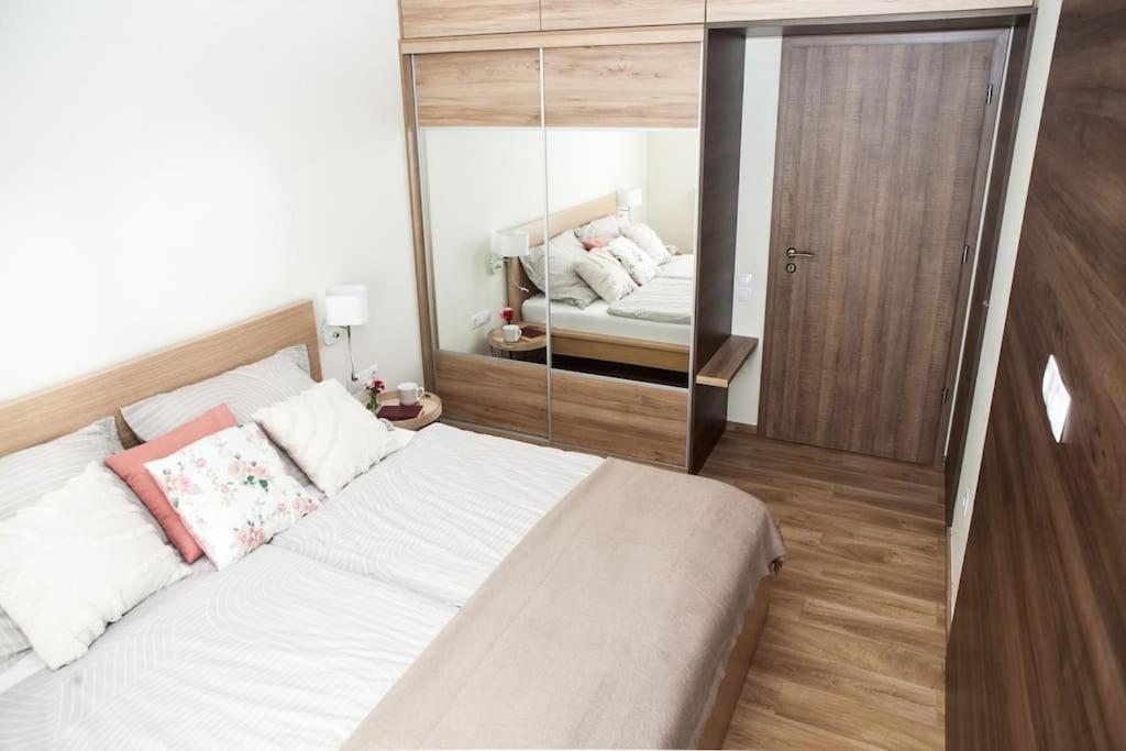Liszt Apartman Győr Exterior foto